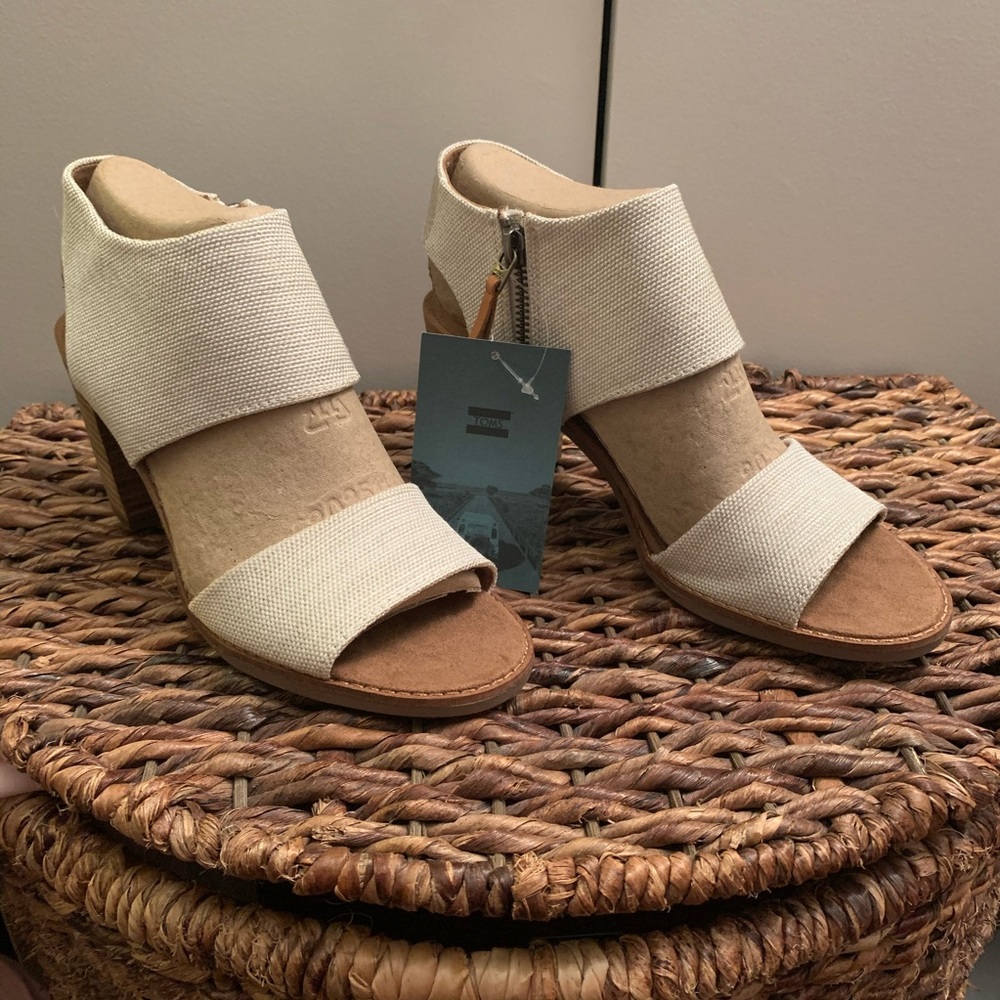 TOMs Natural YarnDye Women's Majorca Cutout Sandal